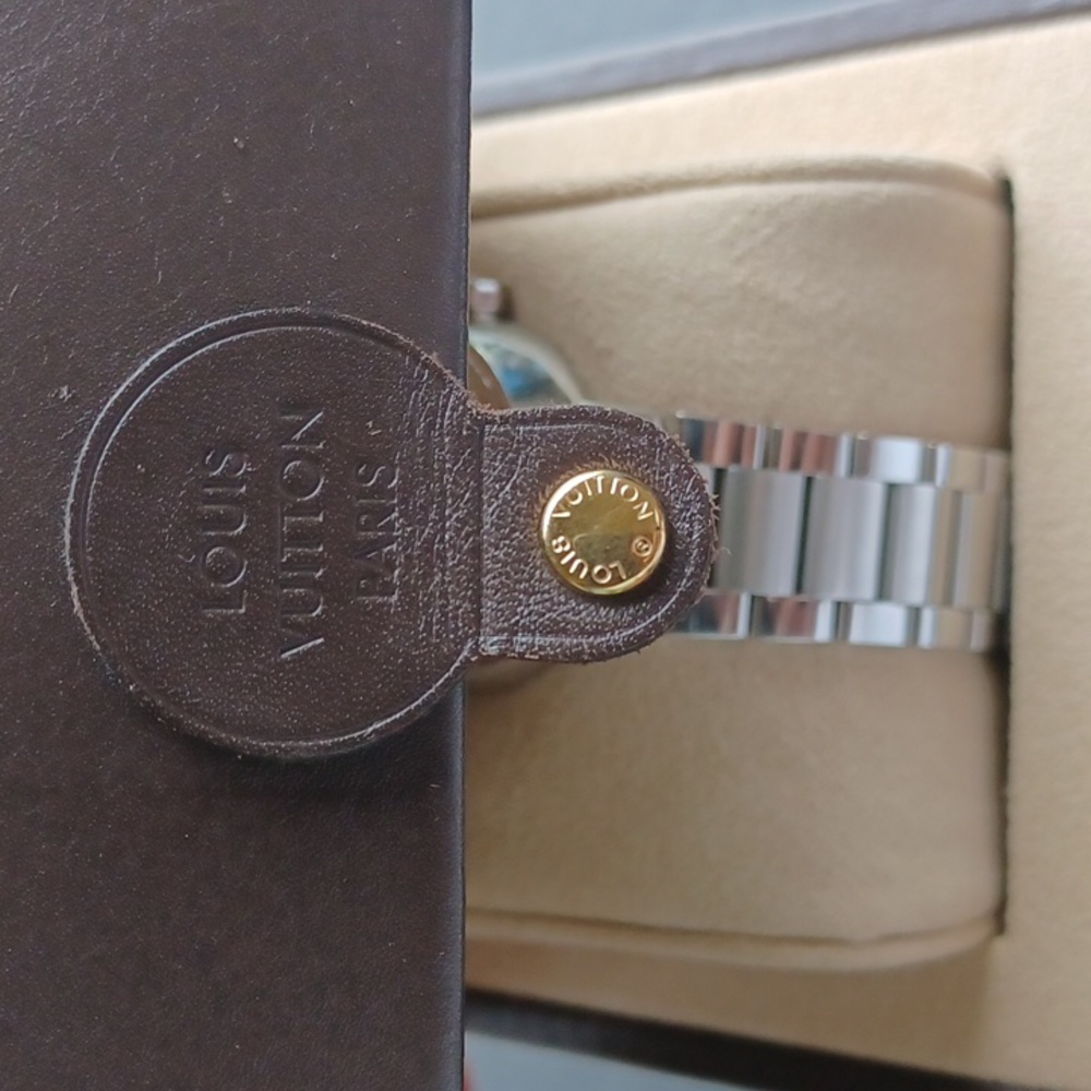 Authentic Louis Vuitton Montre Quartz Watch- Complete Set - Picture 8 of 11